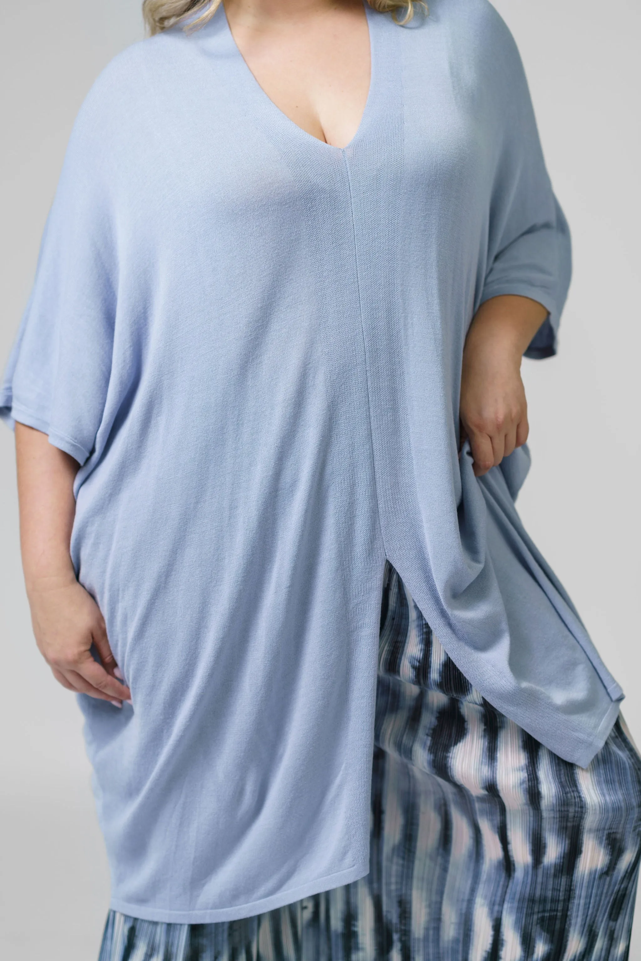 BLOOM KNIT TUNIC