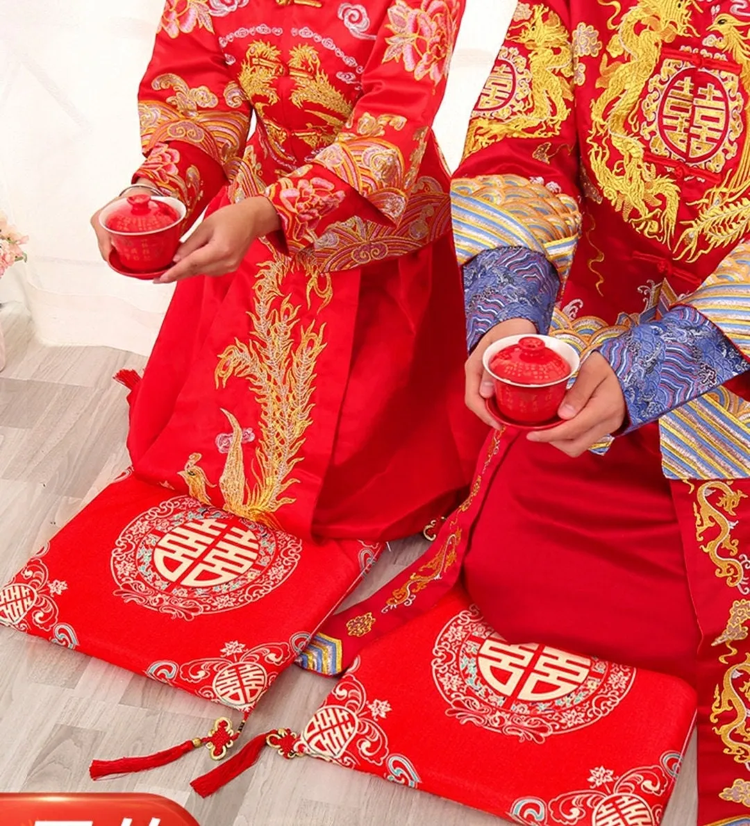 Chinese traditional wedding dress