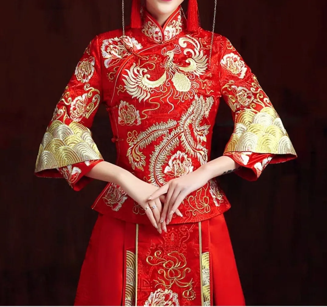 Chinese traditional wedding dress