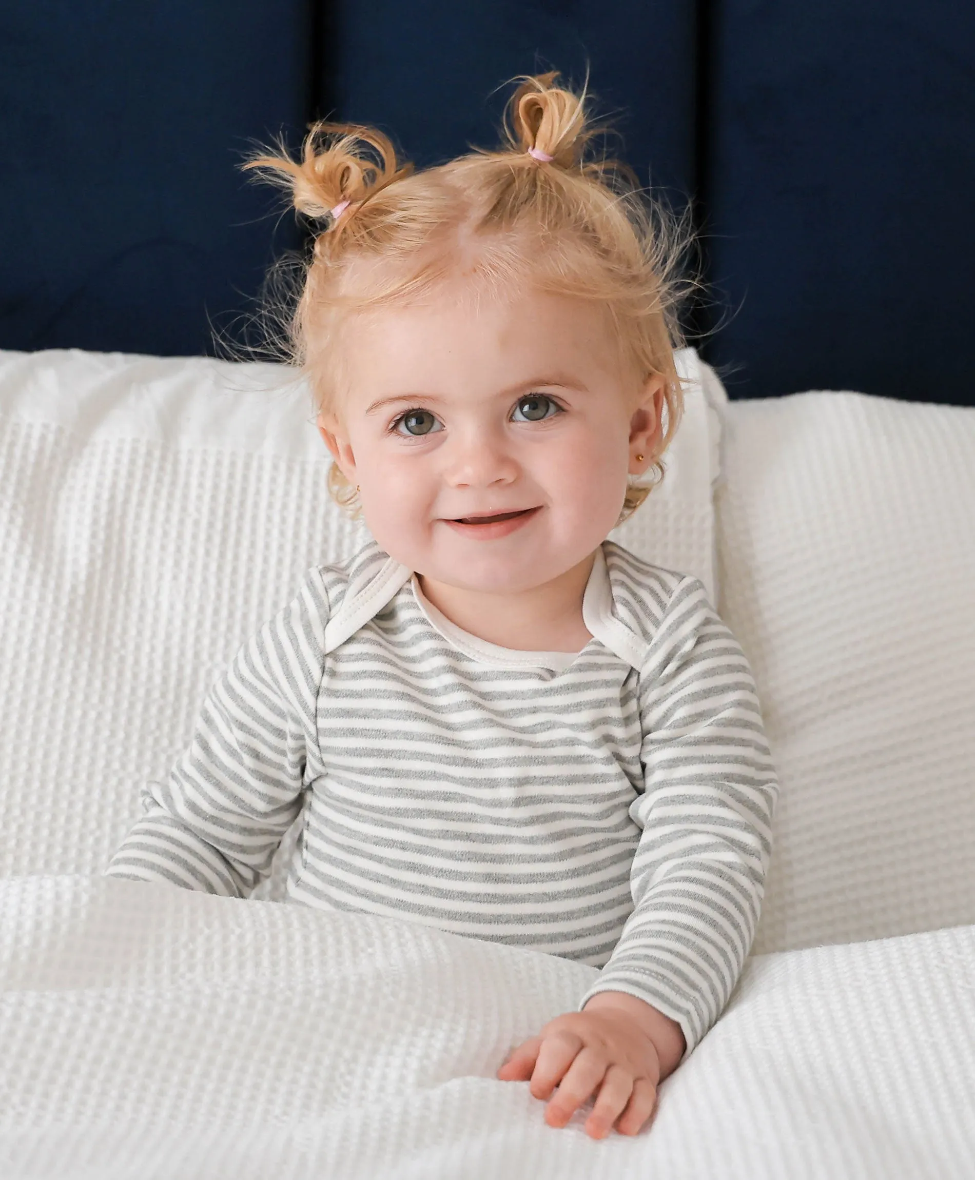 Comfy baby long sleeve bodysuit - Grey stripes