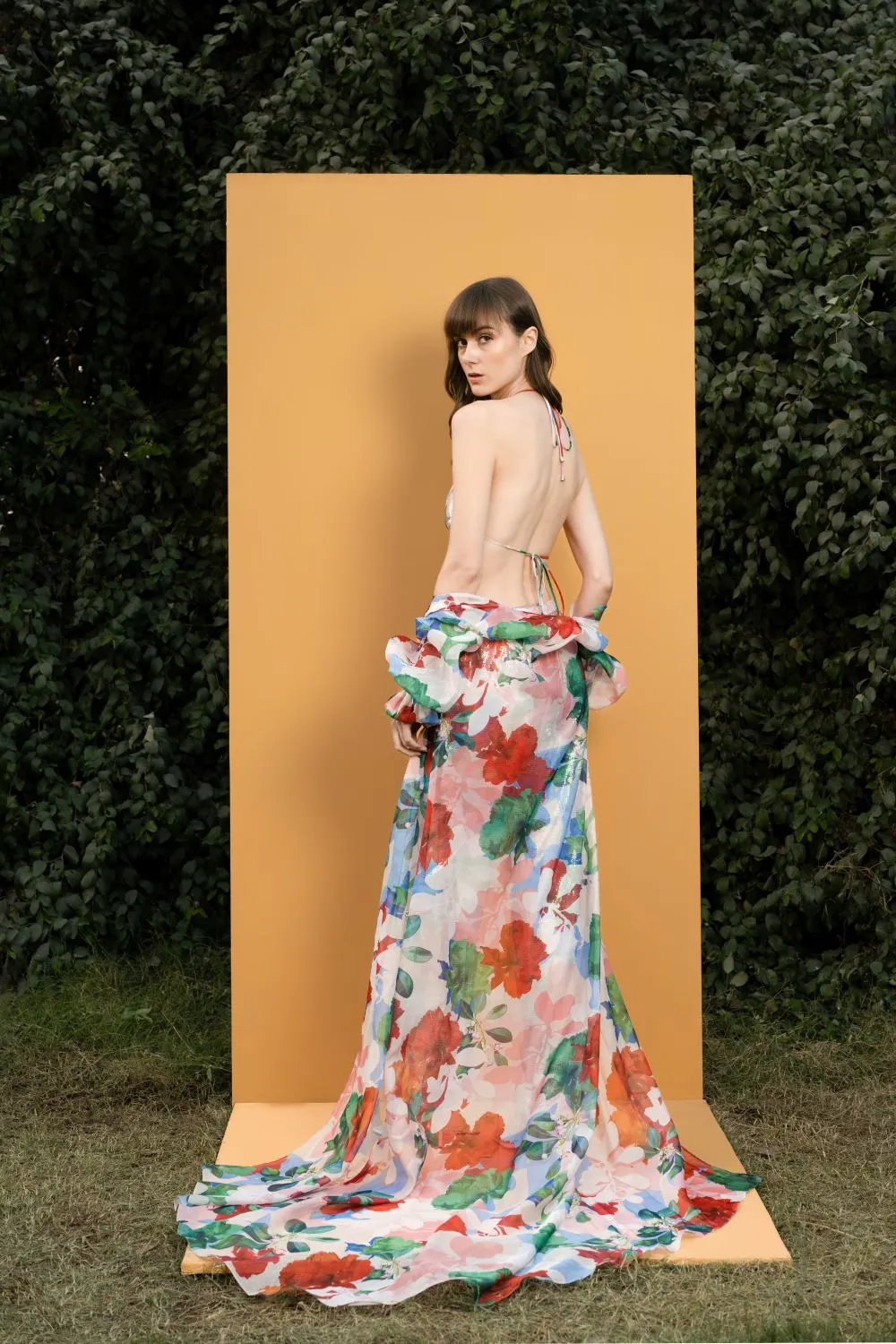 Hibiscus sequins bustier and pants Set