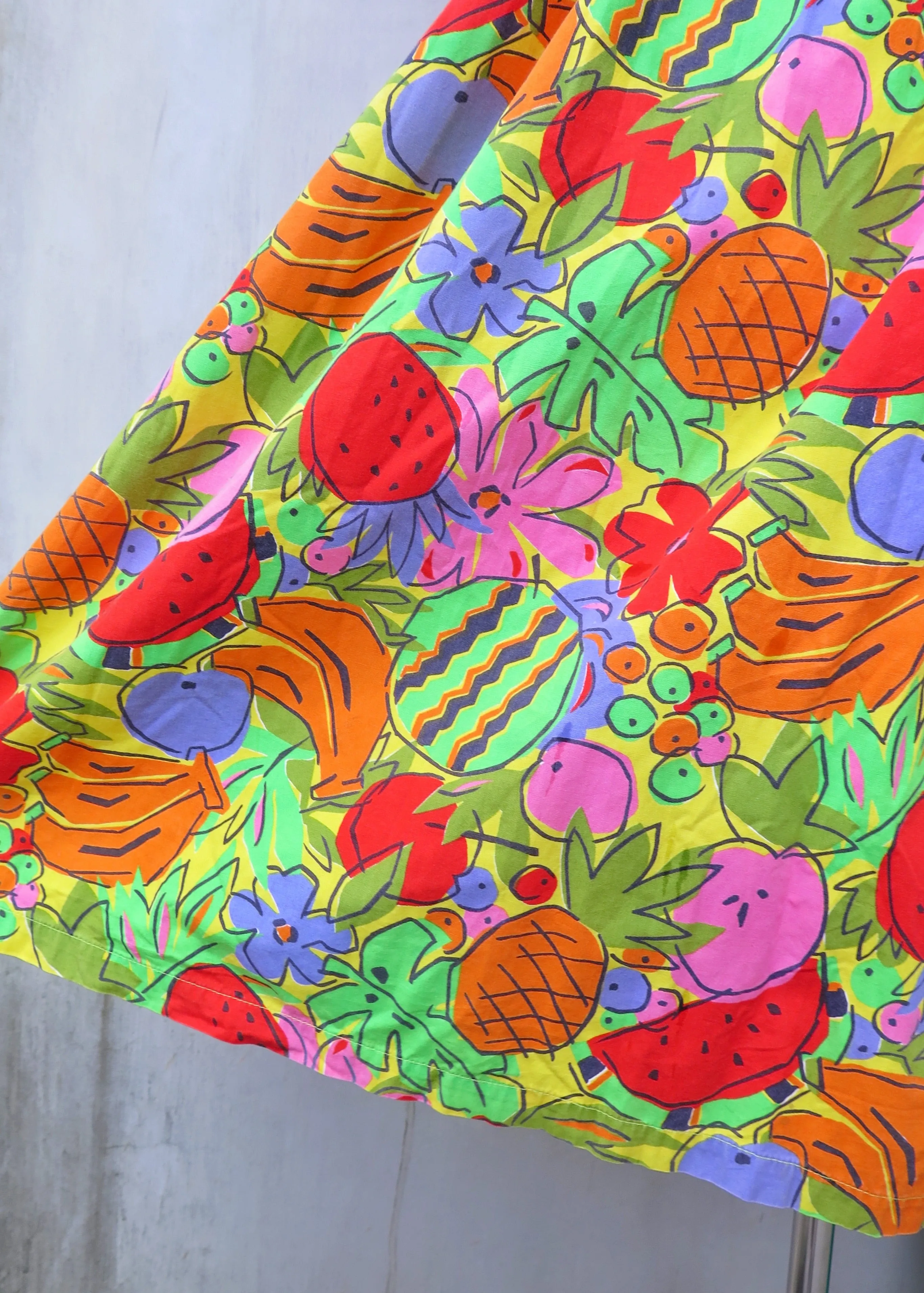 Must Have | Sashya | Vintage 1980s fun tropical fruit pina colada fruitti tutti colourful print dress