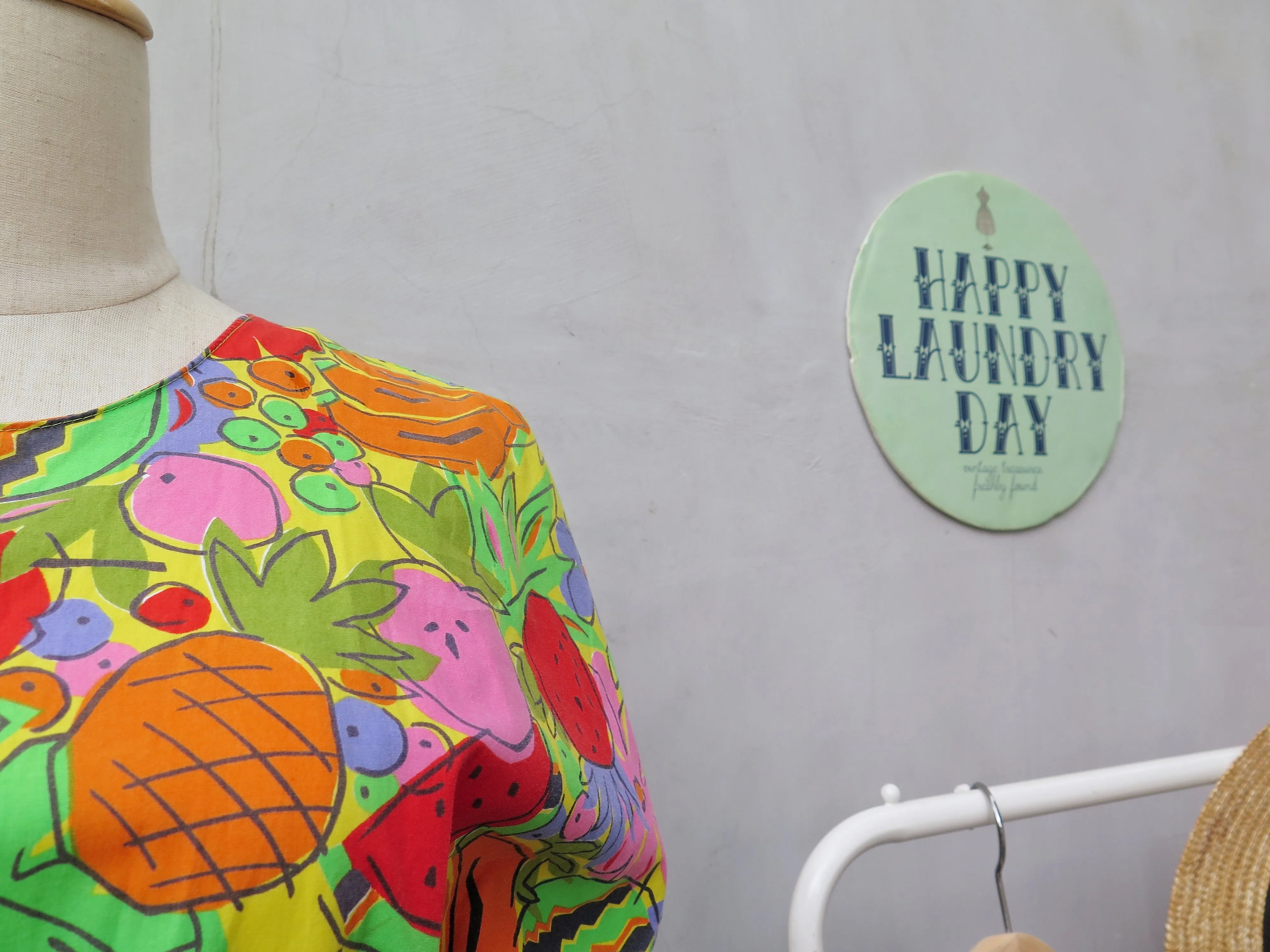 Must Have | Sashya | Vintage 1980s fun tropical fruit pina colada fruitti tutti colourful print dress
