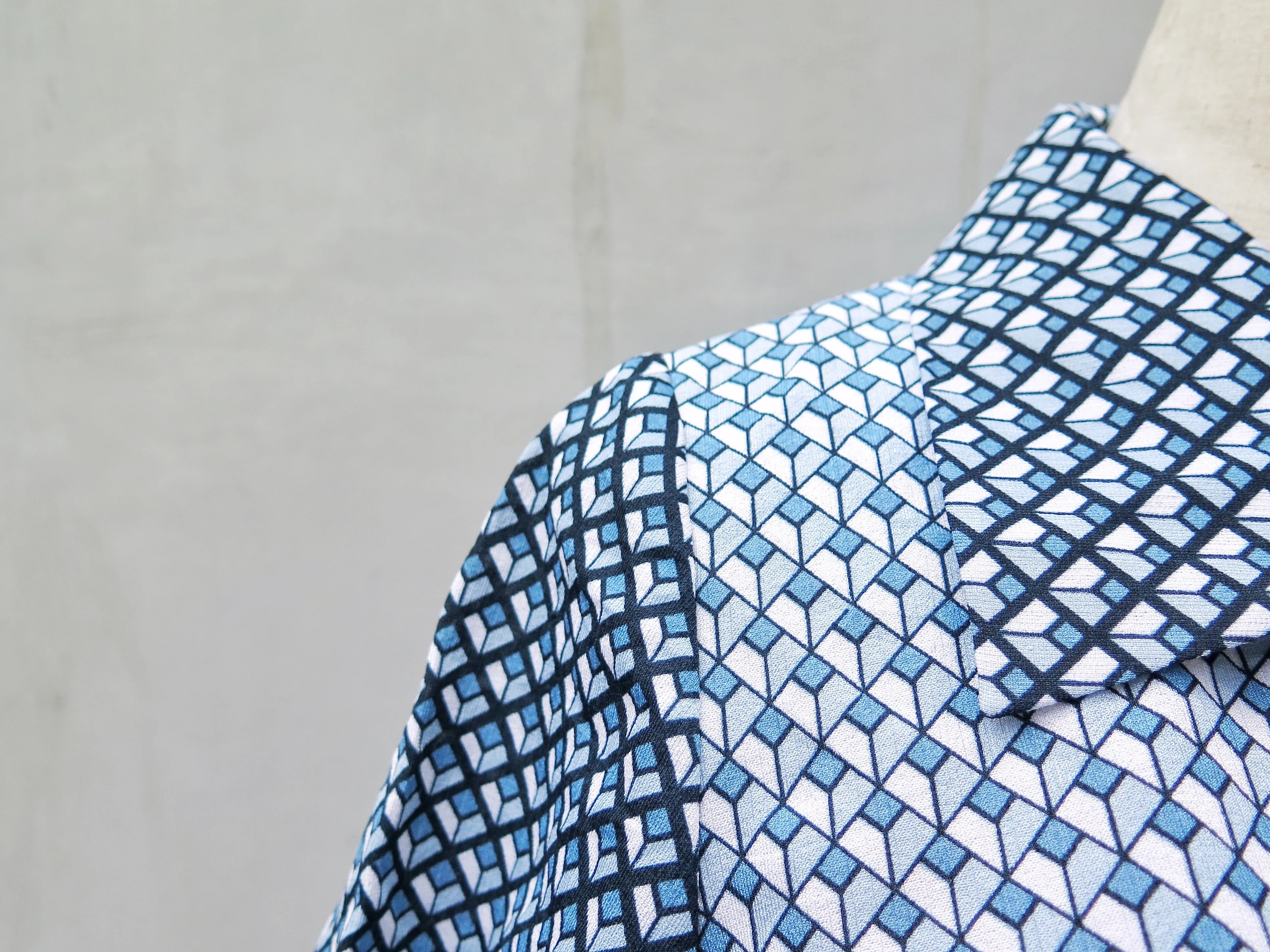 Teresa | Vintage 1950s 1960s Teal blue diamond geometric print dress